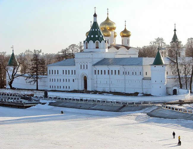 Ипатьевский монастырь Кострома зима